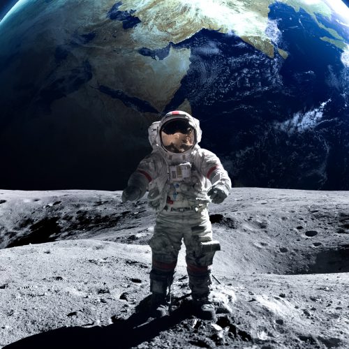 Astronaut on Moon
